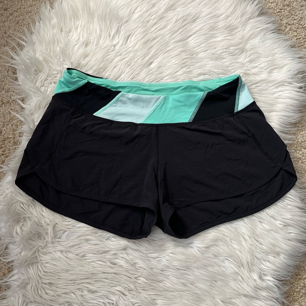 {Lululemon} Run: Speed Short in Black / Su14 Quilt 31 - Women’s 6